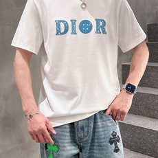 。Dior迪奥💥独家专供新款原单男士休闲短袖 高端定制 高版本 时尚百搭爆款⚠️⚠️✨✨进口面料 手感超 。Dior迪奥💥独家专供新款原单男士休闲短袖 高端定制 高版本 时尚百搭爆款⚠️⚠️✨✨进口面料 手感超