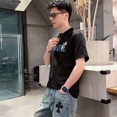 。Dior迪奥💥独家专供新款原单男士休闲短袖 高端定制 高版本 时尚百搭爆款⚠️⚠️✨✨进口面料 手感超 。Dior迪奥💥独家专供新款原单男士休闲短袖 高端定制 高版本 时尚百搭爆款⚠️⚠️✨✨进口面料 手感超