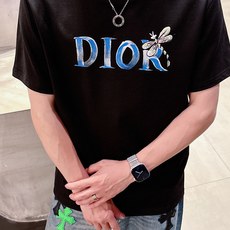 。Dior迪奥💥独家专供新款原单男士休闲短袖 高端定制 高版本 时尚百搭爆款⚠️⚠️✨✨进口面料 手感超 。Dior迪奥💥独家专供新款原单男士休闲短袖 高端定制 高版本 时尚百搭爆款⚠️⚠️✨✨进口面料 手感超