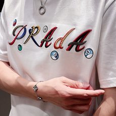 。Prada普拉达💥独家专供新款原单男士休闲短袖 高端定制 高版本 时尚百搭爆款⚠️⚠️✨✨进口面料 手 。Prada普拉达💥独家专供新款原单男士休闲短袖 高端定制 高版本 时尚百搭爆款⚠️⚠️✨✨进口面料 手
