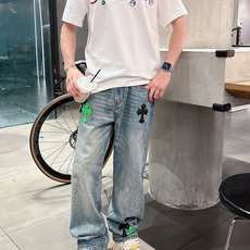 。Prada普拉达💥独家专供新款原单男士休闲短袖 高端定制 高版本 时尚百搭爆款⚠️⚠️✨✨进口面料 手 。Prada普拉达💥独家专供新款原单男士休闲短袖 高端定制 高版本 时尚百搭爆款⚠️⚠️✨✨进口面料 手