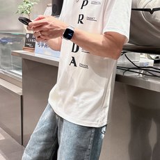 。Prada普拉达💥独家专供新款原单男士休闲短袖 高端定制 高版本 时尚百搭爆款⚠️⚠️✨✨进口面料 手 。Prada普拉达💥独家专供新款原单男士休闲短袖 高端定制 高版本 时尚百搭爆款⚠️⚠️✨✨进口面料 手