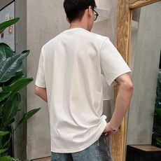 。Prada普拉达💥独家专供新款原单男士休闲短袖 高端定制 高版本 时尚百搭爆款⚠️⚠️✨✨进口面料 手 。Prada普拉达💥独家专供新款原单男士休闲短袖 高端定制 高版本 时尚百搭爆款⚠️⚠️✨✨进口面料 手