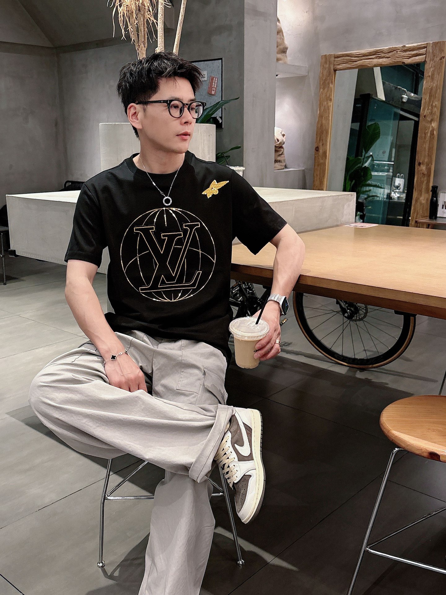 。Louis Vuitton路易威登💥独家专供新款原单男士休闲短袖 高端定制 高版本 时尚百搭爆款⚠️⚠