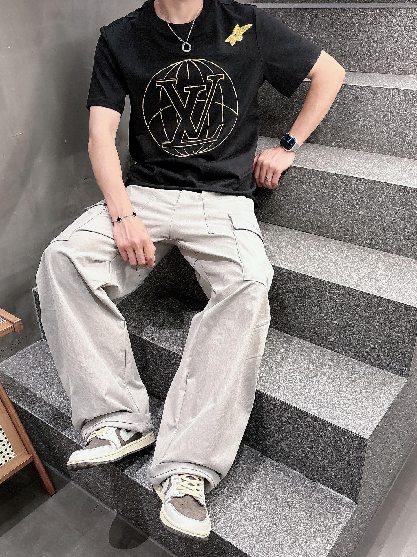 。Louis Vuitton路易威登💥独家专供新款原单男士休闲短袖 高端定制 高版本 时尚百搭爆款⚠️⚠