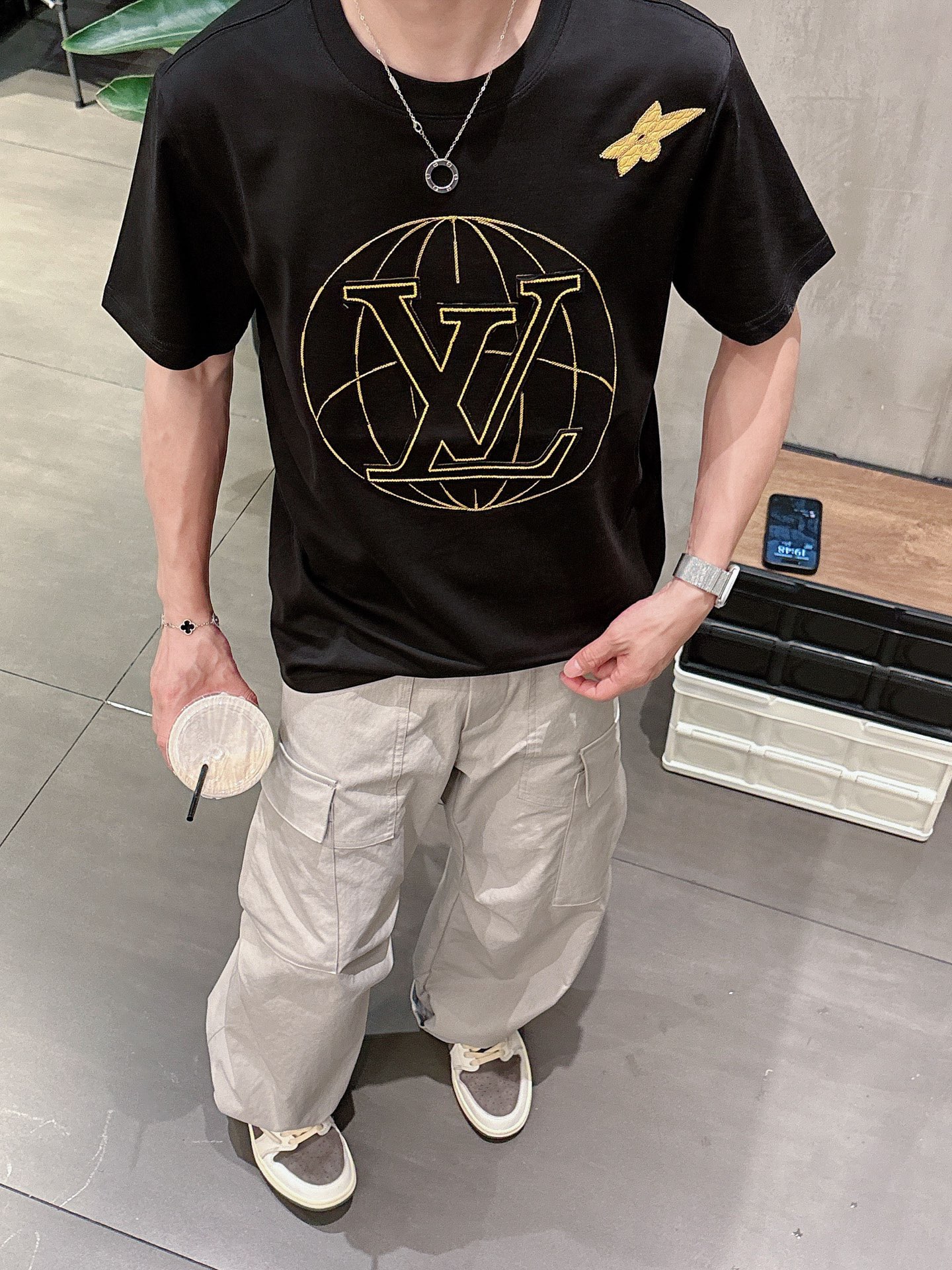 。Louis Vuitton路易威登💥独家专供新款原单男士休闲短袖 高端定制 高版本 时尚百搭爆款⚠️⚠