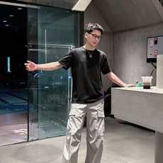 。Gucci古驰💥独家专供新款原单男士休闲短袖 高端定制 高版本 时尚百搭爆款⚠️⚠️✨✨进口面料 手感 。Gucci古驰💥独家专供新款原单男士休闲短袖 高端定制 高版本 时尚百搭爆款⚠️⚠️✨✨进口面料 手感
