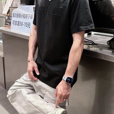 。Gucci古驰💥独家专供新款原单男士休闲短袖 高端定制 高版本 时尚百搭爆款⚠️⚠️✨✨进口面料 手感 。Gucci古驰💥独家专供新款原单男士休闲短袖 高端定制 高版本 时尚百搭爆款⚠️⚠️✨✨进口面料 手感