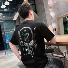 。Moncler 蒙口💥独家专供新款原单男士休闲短袖 高端定制 高版本 时尚百搭爆款⚠️⚠️✨✨进口面料 。Moncler 蒙口💥独家专供新款原单男士休闲短袖 高端定制 高版本 时尚百搭爆款⚠️⚠️✨✨进口面料