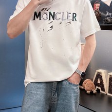 。Moncler 蒙口💥独家专供新款原单男士休闲短袖 高端定制 高版本 时尚百搭爆款⚠️⚠️✨✨进口面料 。Moncler 蒙口💥独家专供新款原单男士休闲短袖 高端定制 高版本 时尚百搭爆款⚠️⚠️✨✨进口面料