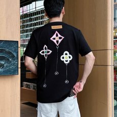 。Louis Vuitton路易威登💥独家专供新款原单男士休闲短袖 高端定制 高版本 时尚百搭爆款⚠️⚠ 。Louis Vuitton路易威登💥独家专供新款原单男士休闲短袖 高端定制 高版本 时尚百搭爆款⚠️⚠