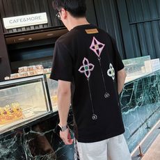 。Louis Vuitton路易威登💥独家专供新款原单男士休闲短袖 高端定制 高版本 时尚百搭爆款⚠️⚠ 。Louis Vuitton路易威登💥独家专供新款原单男士休闲短袖 高端定制 高版本 时尚百搭爆款⚠️⚠