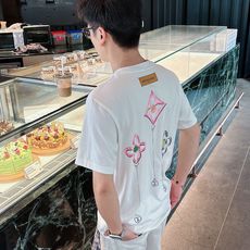 。Louis Vuitton路易威登💥独家专供新款原单男士休闲短袖 高端定制 高版本 时尚百搭爆款⚠️⚠ 。Louis Vuitton路易威登💥独家专供新款原单男士休闲短袖 高端定制 高版本 时尚百搭爆款⚠️⚠