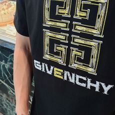 。Givenchy纪梵希 💥独家专供新款原单男士休闲短袖 高端定制 高版本 时尚百搭爆款⚠️⚠️✨✨进口 。Givenchy纪梵希 💥独家专供新款原单男士休闲短袖 高端定制 高版本 时尚百搭爆款⚠️⚠️✨✨进口