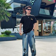 。fendi 芬迪💥独家专供新款原单男士休闲短袖 高端定制 高版本 时尚百搭爆款⚠️⚠️✨✨进口面料 手 。fendi 芬迪💥独家专供新款原单男士休闲短袖 高端定制 高版本 时尚百搭爆款⚠️⚠️✨✨进口面料 手
