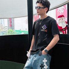 。Louis Vuitton路易威登💥独家专供新款原单男士休闲短袖 高端定制 高版本 时尚百搭爆款⚠️⚠ 。Louis Vuitton路易威登💥独家专供新款原单男士休闲短袖 高端定制 高版本 时尚百搭爆款⚠️⚠