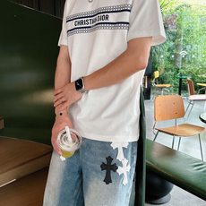 。Dior 迪奥💥独家专供新款原单男士休闲短袖 高端定制 高版本 时尚百搭爆款⚠️⚠️✨✨进口面料 手感 。Dior 迪奥💥独家专供新款原单男士休闲短袖 高端定制 高版本 时尚百搭爆款⚠️⚠️✨✨进口面料 手感