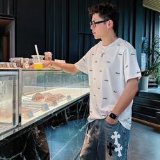 。Prada 普拉达💥独家专供新款原单男士休闲短袖 高端定制 高版本 时尚百搭爆款⚠️⚠️✨✨进口面料 。Prada 普拉达💥独家专供新款原单男士休闲短袖 高端定制 高版本 时尚百搭爆款⚠️⚠️✨✨进口面料