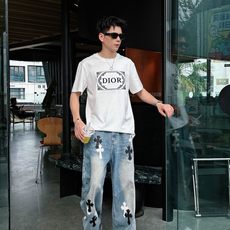 。Dior 迪奥💥独家专供新款原单男士休闲短袖 高端定制 高版本 时尚百搭爆款⚠️⚠️✨✨进口面料 手感 。Dior 迪奥💥独家专供新款原单男士休闲短袖 高端定制 高版本 时尚百搭爆款⚠️⚠️✨✨进口面料 手感