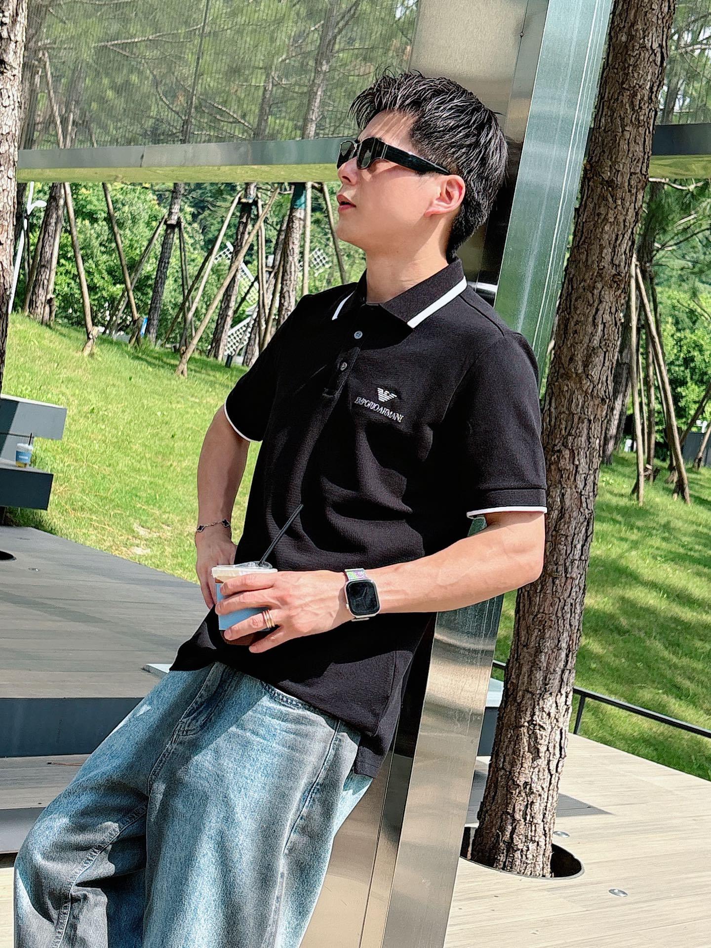 阿玛尼
高端推荐 2025春夏专柜最新款短袖Polo衫翻领T恤 成功人士必备单品 设计前卫!胸前品牌