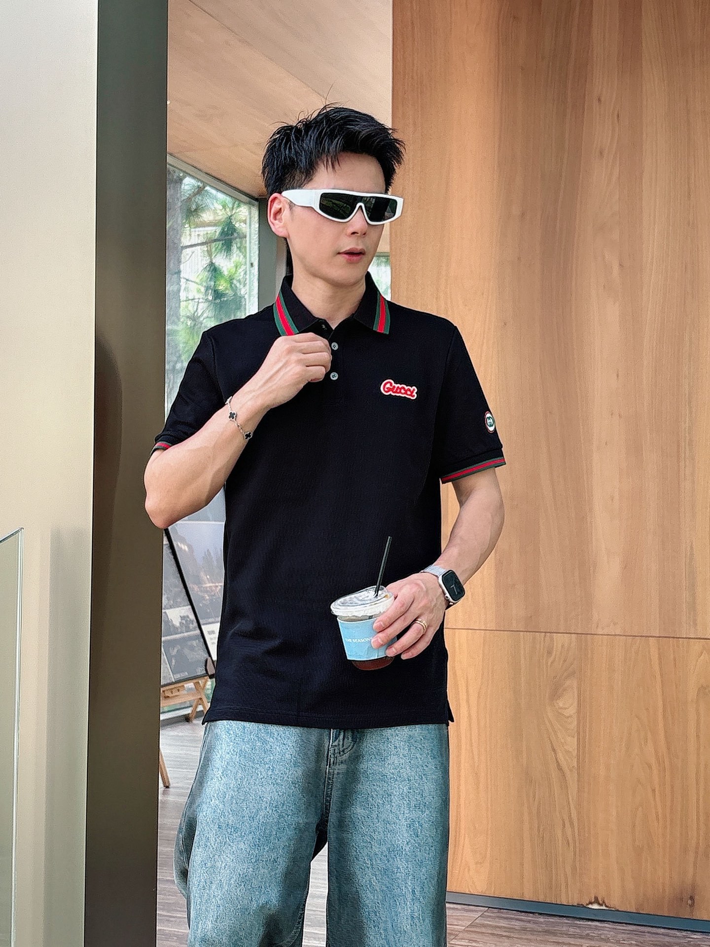 古奇
高端推荐 2025春夏专柜最新款短袖Polo衫翻领T恤 成功人士必备单品 设计前卫!胸前品牌