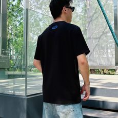 。Dior迪奥💥独家专供新款原单男士休闲短袖 高端定制 高版本 时尚百搭爆款⚠️⚠️✨✨进口面料 手感超 。Dior迪奥💥独家专供新款原单男士休闲短袖 高端定制 高版本 时尚百搭爆款⚠️⚠️✨✨进口面料 手感超