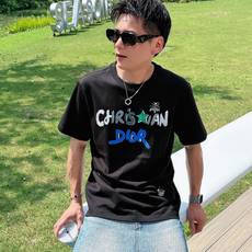 。Dior迪奥💥独家专供新款原单男士休闲短袖 高端定制 高版本 时尚百搭爆款⚠️⚠️✨✨进口面料 手感超 。Dior迪奥💥独家专供新款原单男士休闲短袖 高端定制 高版本 时尚百搭爆款⚠️⚠️✨✨进口面料 手感超