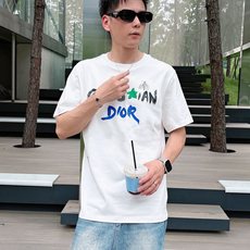 。Dior迪奥💥独家专供新款原单男士休闲短袖 高端定制 高版本 时尚百搭爆款⚠️⚠️✨✨进口面料 手感超 。Dior迪奥💥独家专供新款原单男士休闲短袖 高端定制 高版本 时尚百搭爆款⚠️⚠️✨✨进口面料 手感超