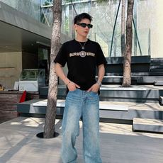 。Burberry巴宝莉💥独家专供新款原单男士休闲短袖 高端定制 高版本 时尚百搭爆款⚠️⚠️✨✨进口面 。Burberry巴宝莉💥独家专供新款原单男士休闲短袖 高端定制 高版本 时尚百搭爆款⚠️⚠️✨✨进口面
