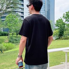 。Moncler蒙口 💥独家专供新款原单男士休闲短袖 高端定制 高版本 时尚百搭爆款⚠️⚠️✨✨进口面料 。Moncler蒙口 💥独家专供新款原单男士休闲短袖 高端定制 高版本 时尚百搭爆款⚠️⚠️✨✨进口面料