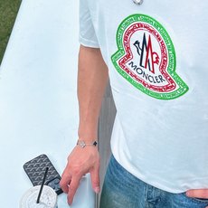 。Moncler蒙口 💥独家专供新款原单男士休闲短袖 高端定制 高版本 时尚百搭爆款⚠️⚠️✨✨进口面料 。Moncler蒙口 💥独家专供新款原单男士休闲短袖 高端定制 高版本 时尚百搭爆款⚠️⚠️✨✨进口面料