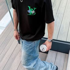。LOUIS VUITTON 路易威登💥独家专供新款原单男士休闲短袖 高端定制 高版本 时尚百搭爆款⚠️ 。LOUIS VUITTON 路易威登💥独家专供新款原单男士休闲短袖 高端定制 高版本 时尚百搭爆款⚠️