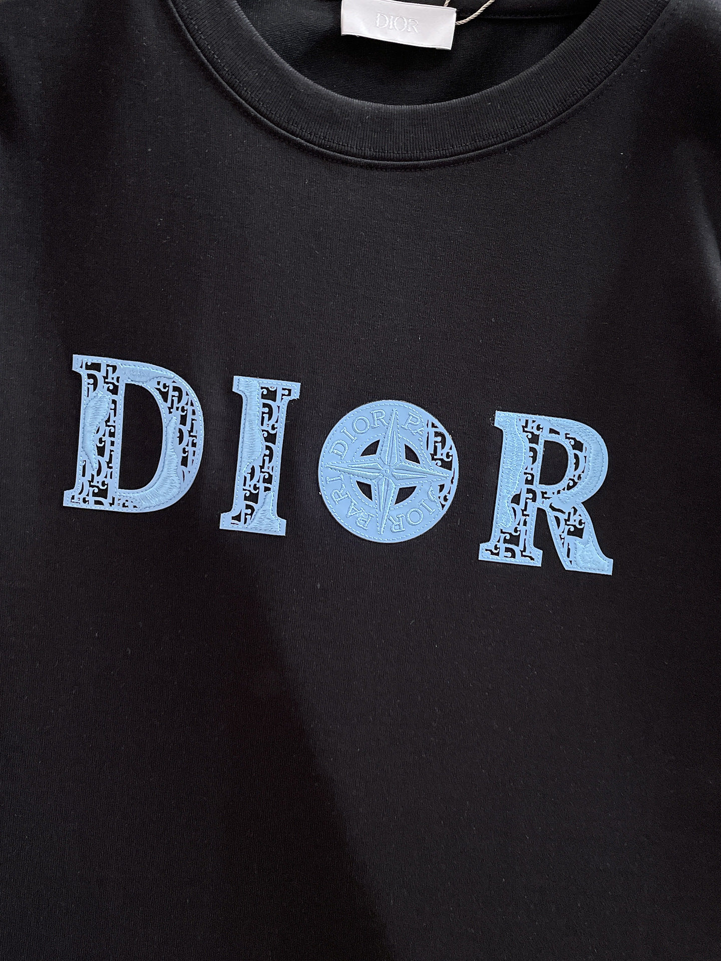  Dior 🔥🔥高端定制 2025春夏新款首发专柜最新款短袖圆领T恤 高端订制 设计前卫时尚！品牌log