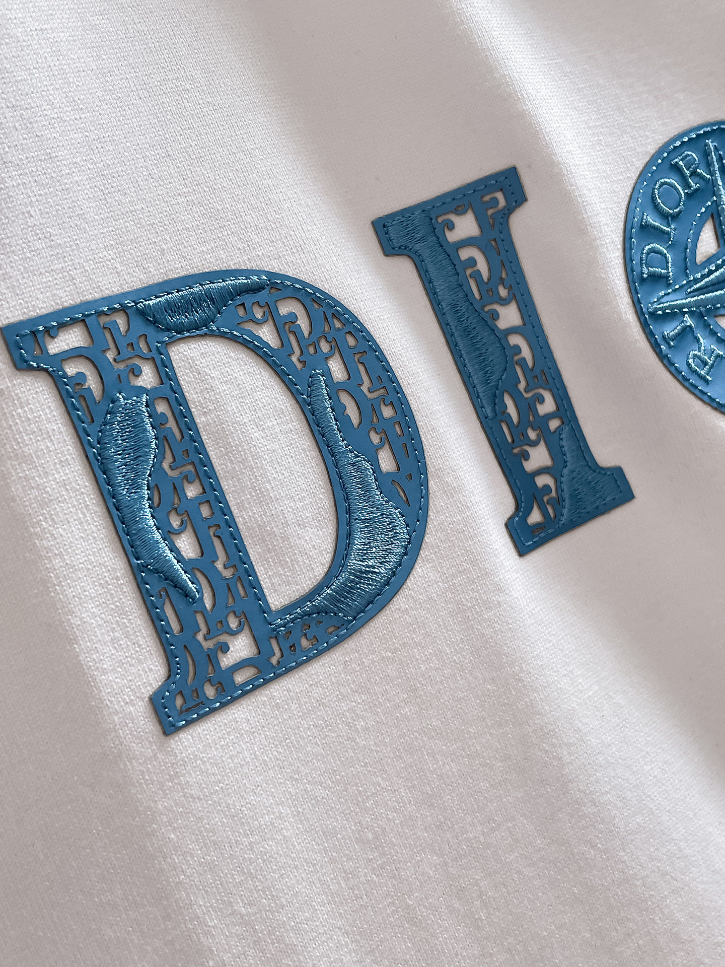  Dior 🔥🔥高端定制 2025春夏新款首发专柜最新款短袖圆领T恤 高端订制 设计前卫时尚！品牌log