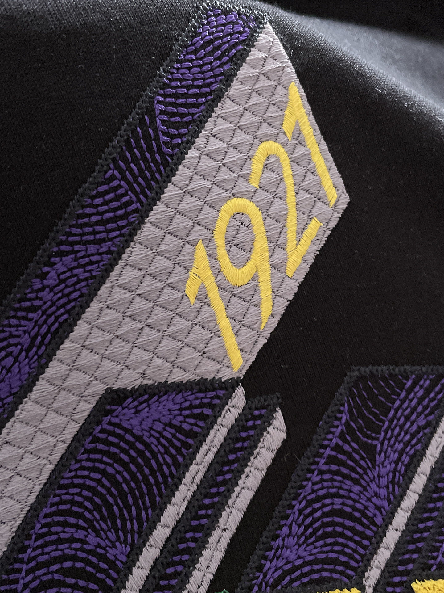  Gucci 🔥🔥高端定制 2025春夏新款首发专柜最新款短袖圆领T恤 高端订制 设计前卫时尚！品牌lo