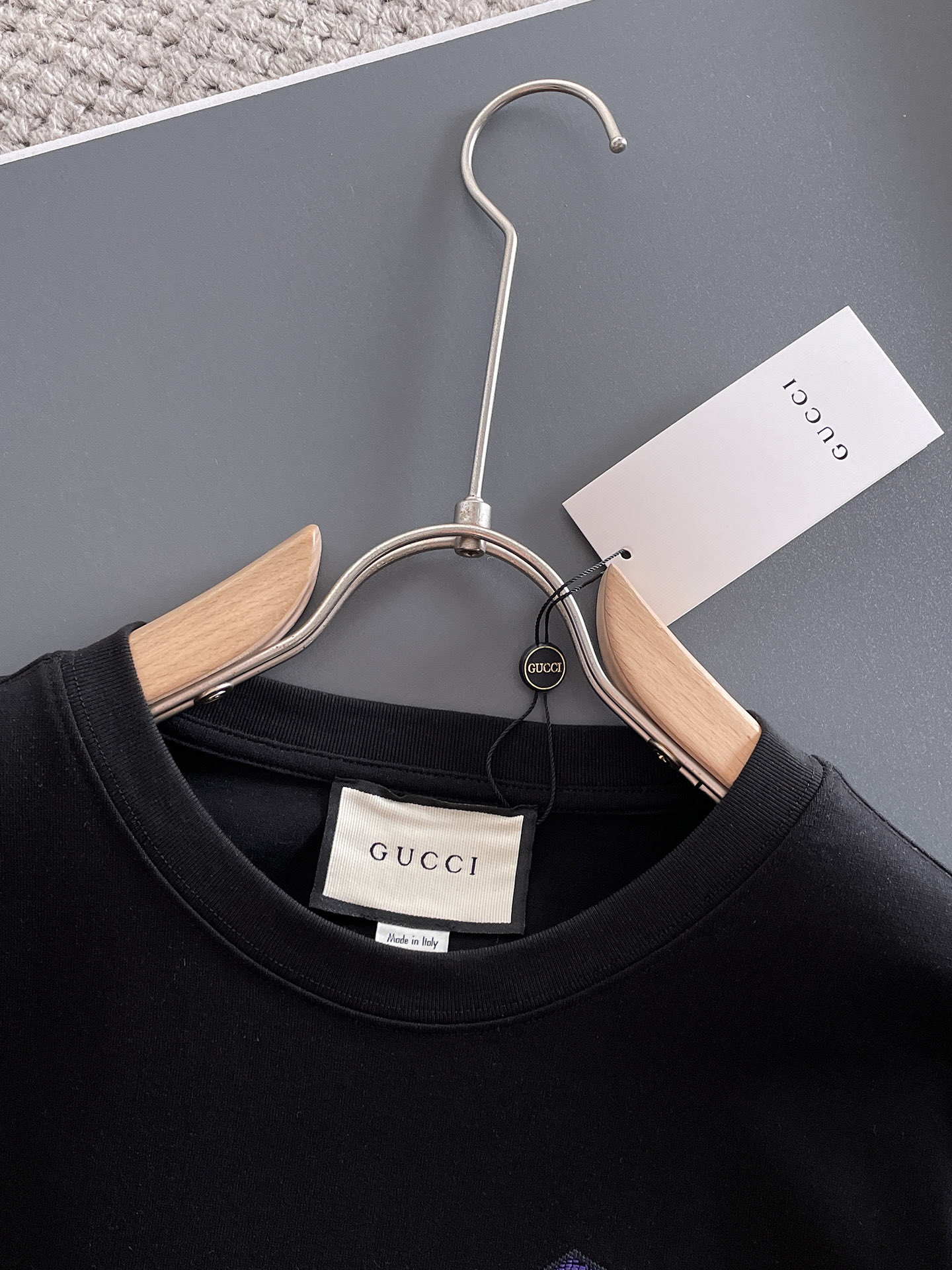  Gucci 🔥🔥高端定制 2025春夏新款首发专柜最新款短袖圆领T恤 高端订制 设计前卫时尚！品牌lo