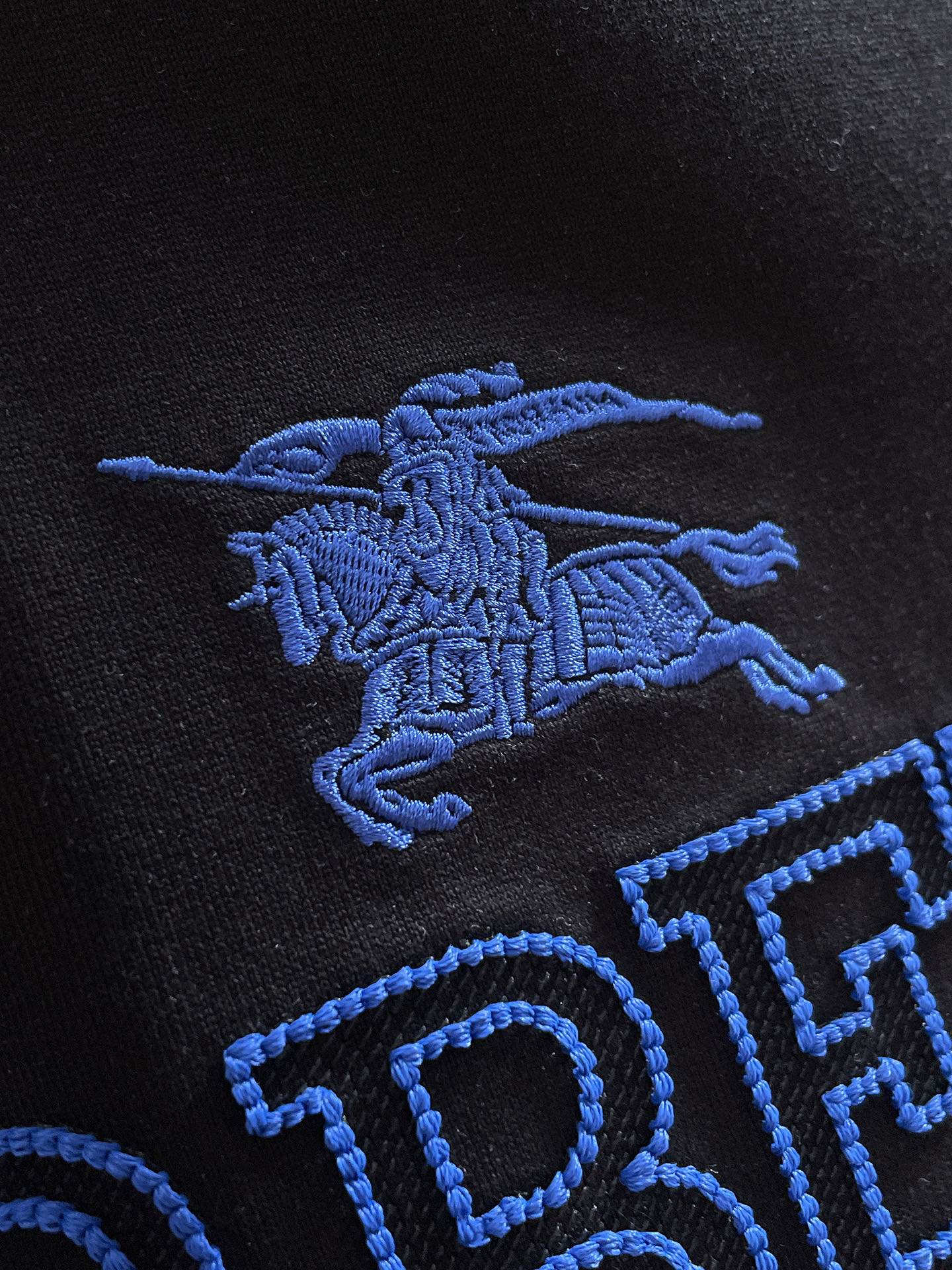  Burberry 🔥🔥高端定制 2025春夏新款首发专柜最新款短袖圆领T恤 高端订制 设计前卫时尚！品