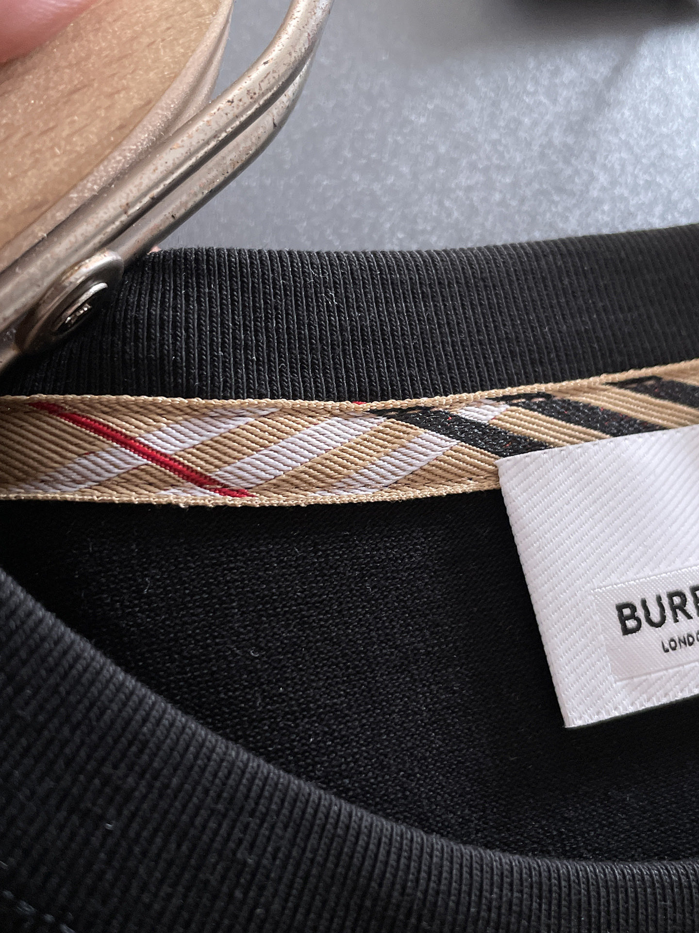  Burberry 🔥🔥高端定制 2025春夏新款首发专柜最新款短袖圆领T恤 高端订制 设计前卫时尚！品