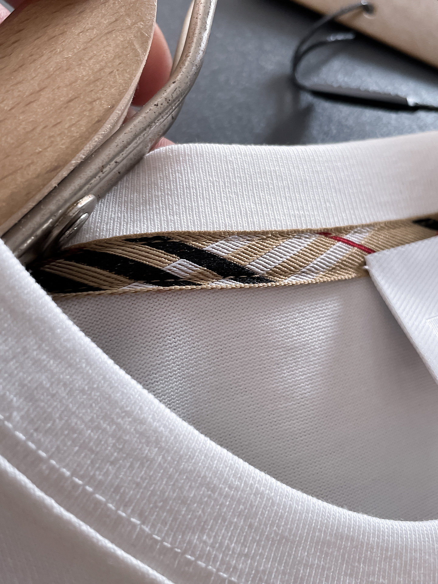  Burberry 🔥🔥高端定制 2025春夏新款首发专柜最新款短袖圆领T恤 高端订制 设计前卫时尚！品