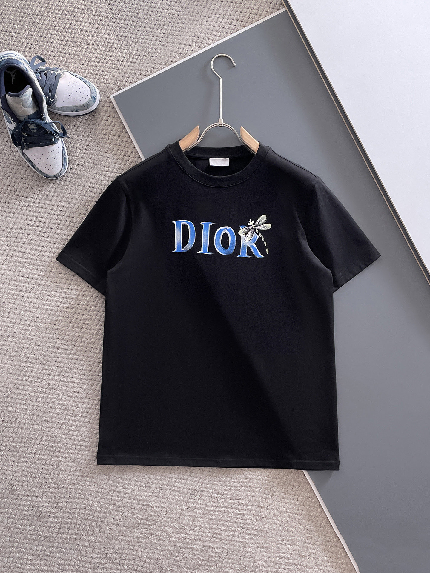  Dior 🔥🔥高端定制 2025春夏新款首发专柜最新款短袖圆领T恤 高端订制 设计前卫时尚！品牌log