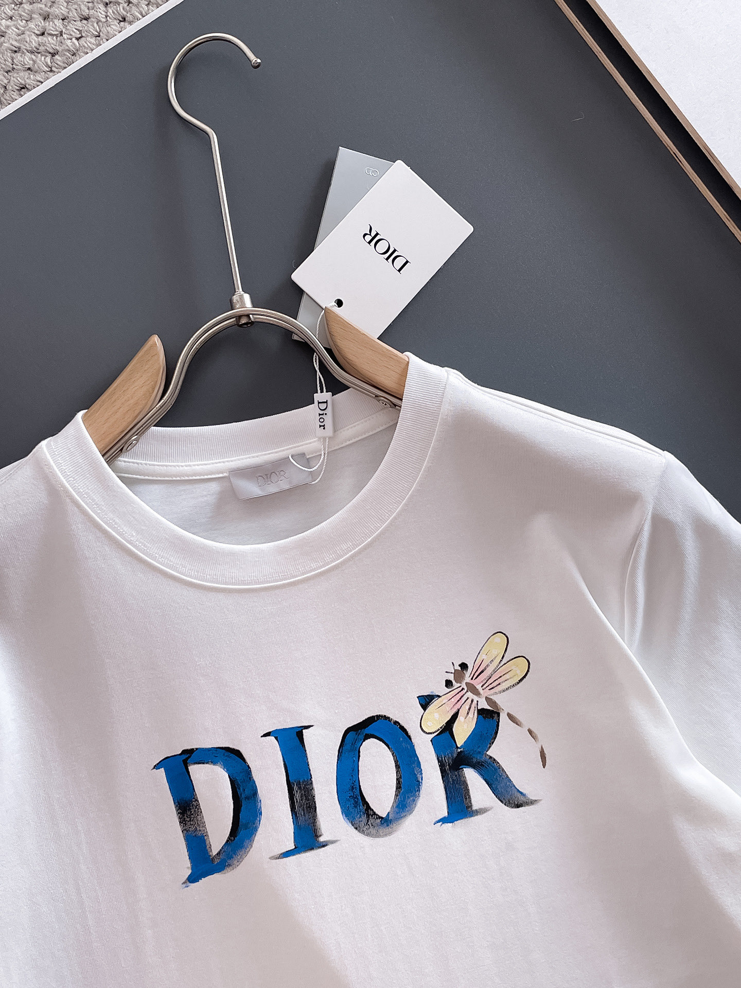  Dior 🔥🔥高端定制 2025春夏新款首发专柜最新款短袖圆领T恤 高端订制 设计前卫时尚！品牌log