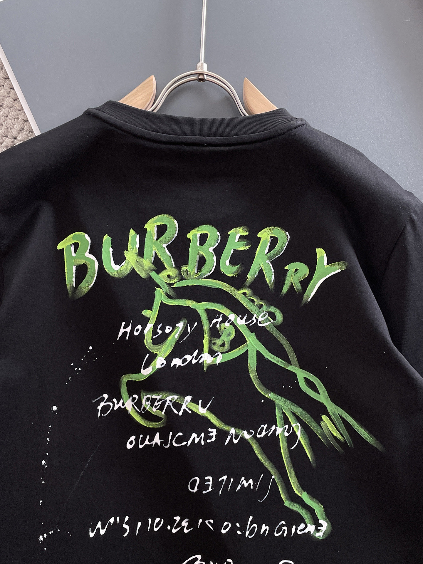  Burberry 🔥🔥高端定制 2025春夏新款首发专柜最新款短袖圆领T恤 高端订制 设计前卫时尚！品