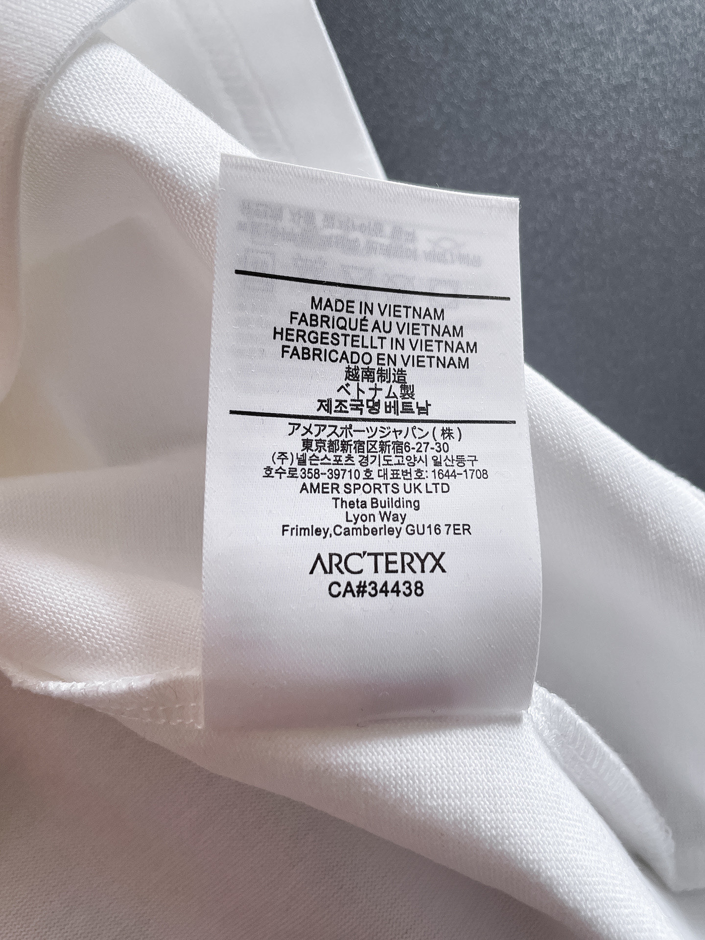  始祖鸟 🔥🔥高定面料 2025春夏新品上市🍃时尚经典圆领短袖👍🏻时尚单品设计，更加时尚舒适，高标准定制