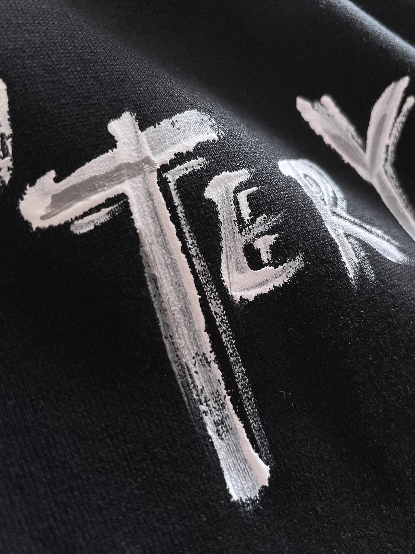  始祖鸟 🔥🔥高定面料 2025春夏新品上市🍃时尚经典圆领短袖👍🏻时尚单品设计，更加时尚舒适，高标准定制