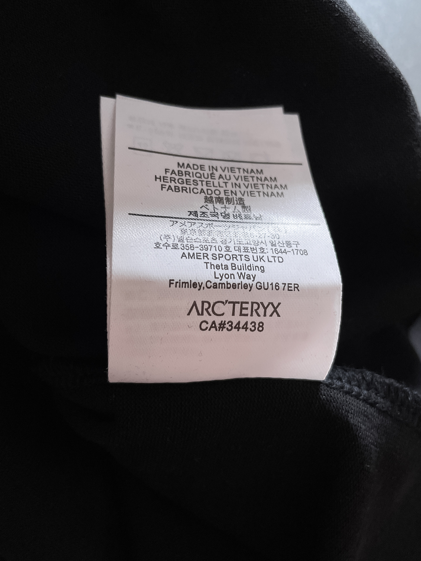  始祖鸟 🔥🔥高定面料 2025春夏新品上市🍃时尚经典圆领短袖👍🏻时尚单品设计，更加时尚舒适，高标准定制