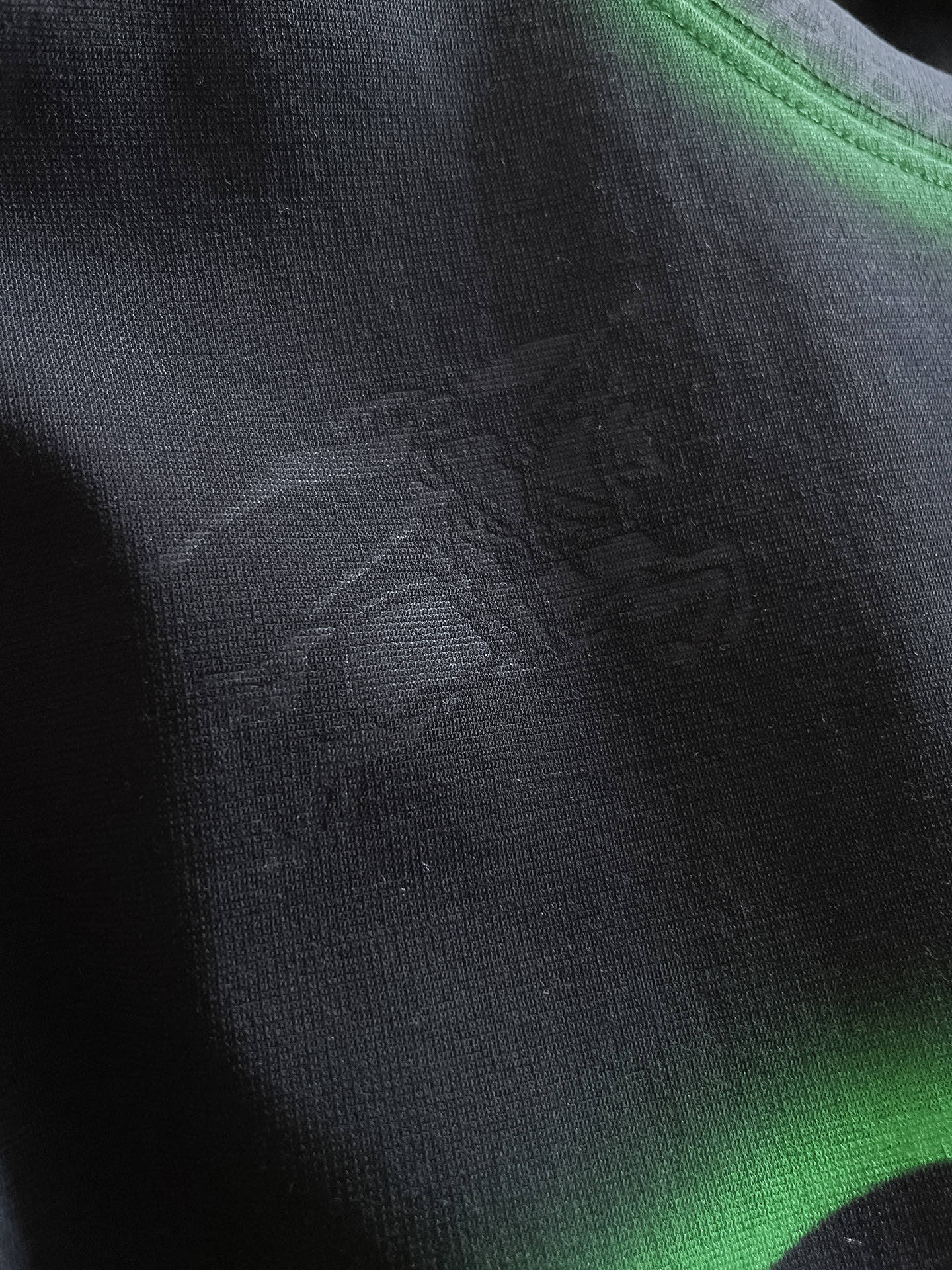  BUR 巴宝莉 🔥🔥高定面料 2025春夏新品上市🍃时尚经典圆领短袖👍🏻时尚单品设计，更加时尚舒适，高