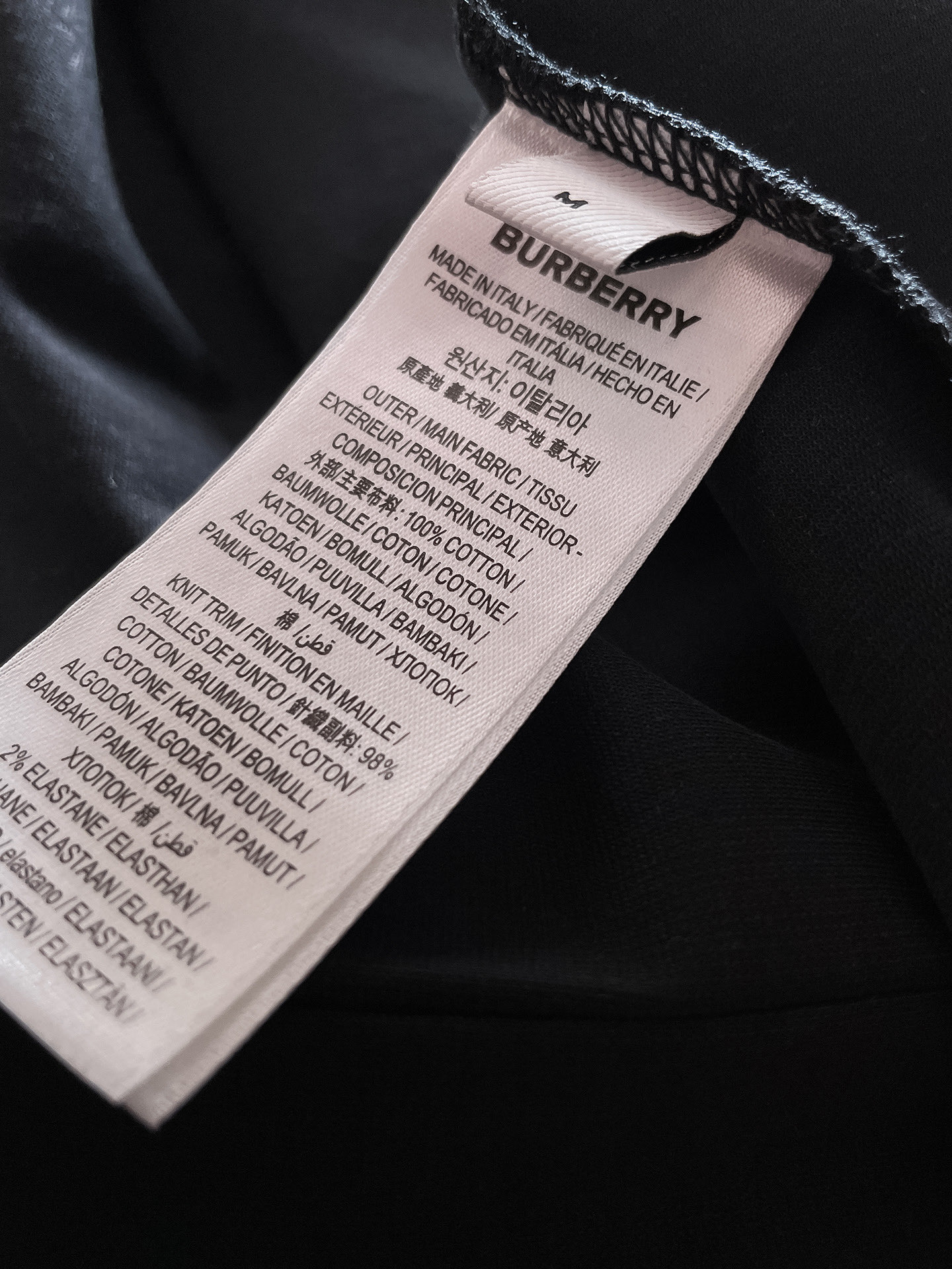  BUR 巴宝莉 🔥🔥高定面料 2025春夏新品上市🍃时尚经典圆领短袖👍🏻时尚单品设计，更加时尚舒适，高