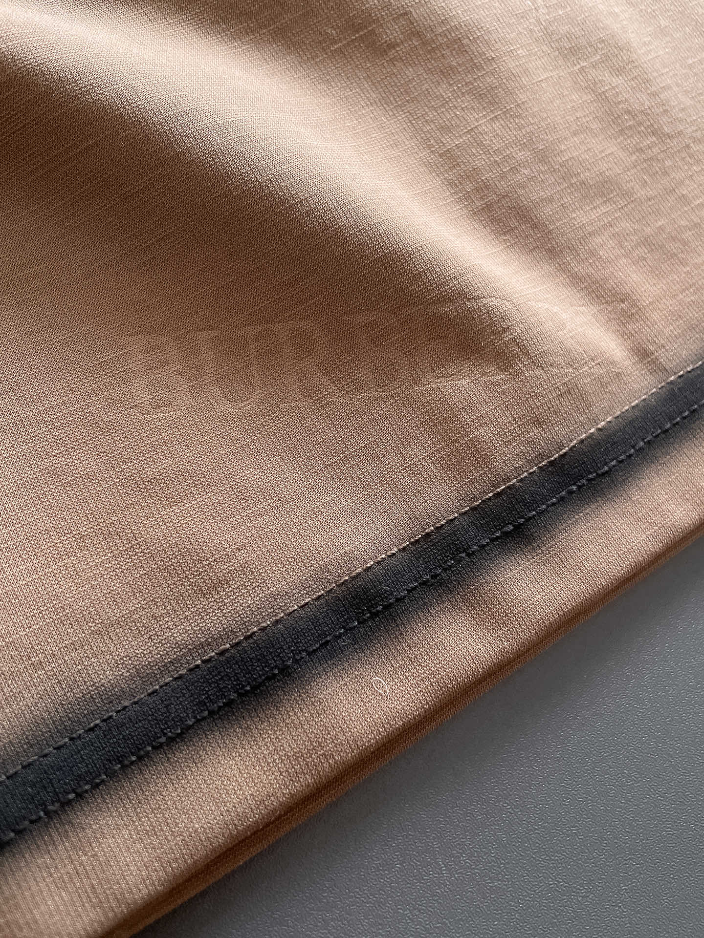  BUR 巴宝莉 🔥🔥高定面料 2025春夏新品上市🍃时尚经典圆领短袖👍🏻时尚单品设计，更加时尚舒适，高