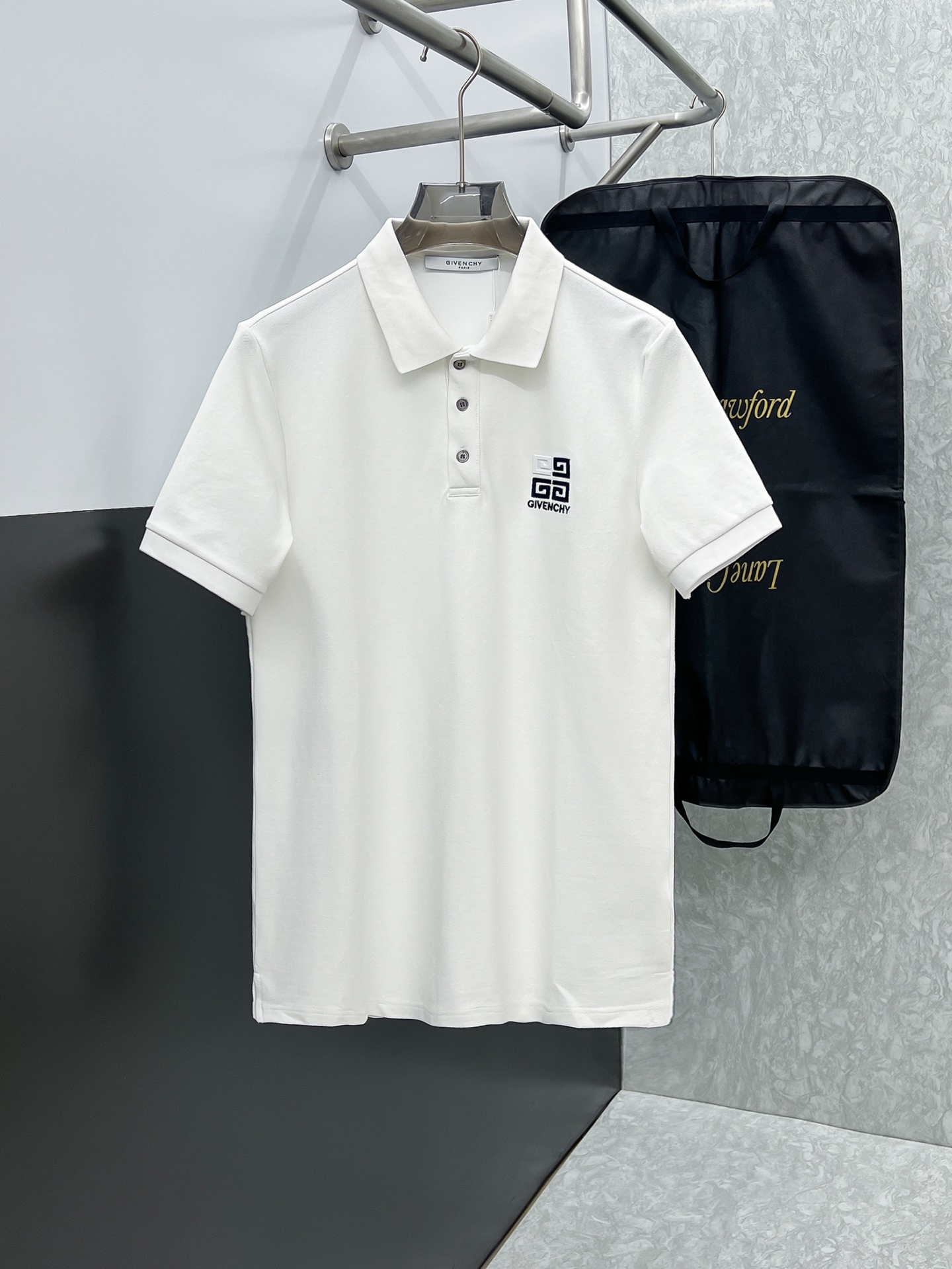 🍀 2026 olo T logo . . . . . M-3XL M : 104cm- 45cm- 69cm- 21cm L : 108cm- 46cm- 70cm- 22cm XL : 112cm- 47cm- 71cm- 23cm XXL : 116cm- 48cm- 72cm- 24cm 3XL : 120cm- 49cm- 73cm- NovitàManica corta Maglia