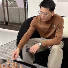 Moncler 秋冬专柜新款 时尚休闲打底衫长袖T恤,精选进口高密度双面拉架棉面料,精致原版logo打造 Moncler 秋冬专柜新款 时尚休闲打底衫长袖T恤,精选进口高密度双面拉架棉面料,精致原版logo打造